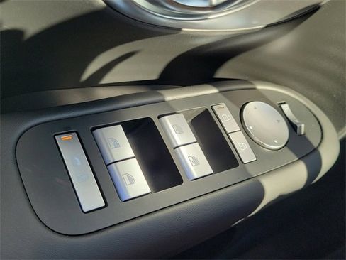 New 2026 Hyundai Ioniq 9 SE image 14