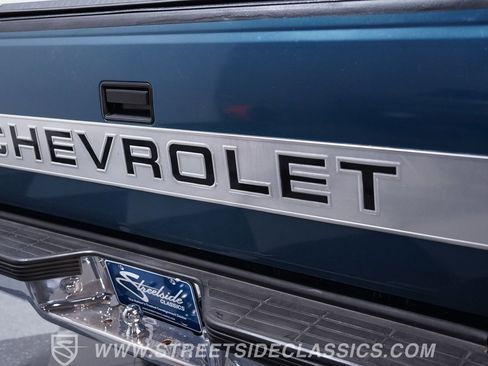 Used 1990 Chevrolet Silverado 1500 2WD Regular Cab image 22