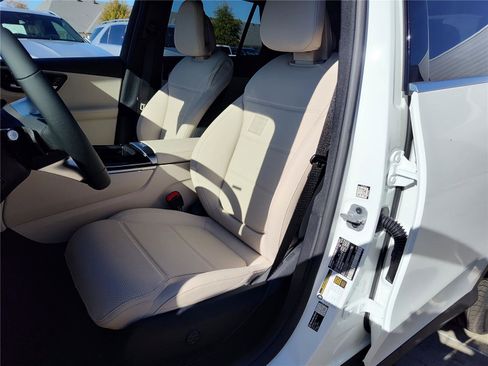New 2026 Mercedes-Benz GLC 300 image 6