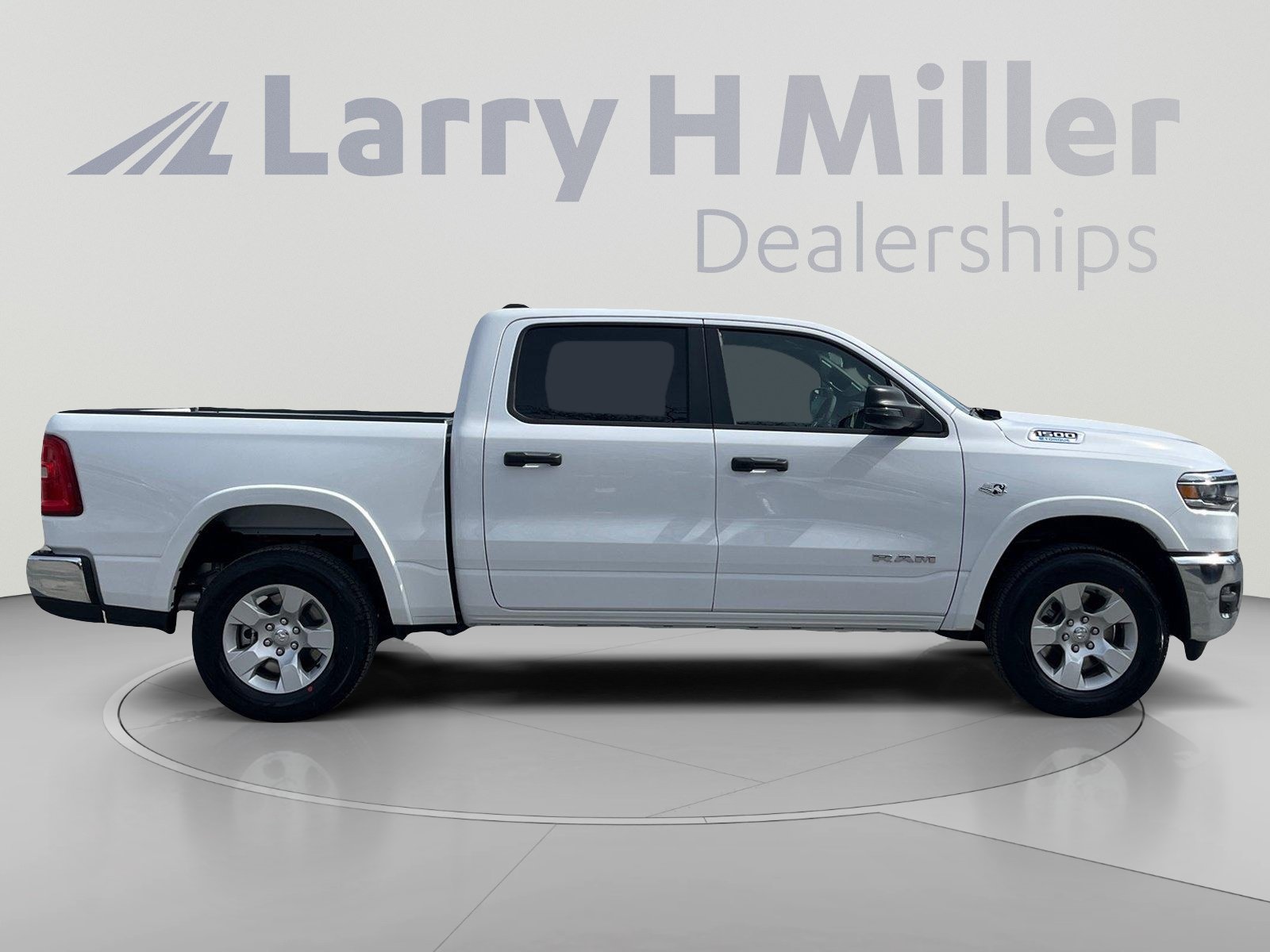 New 2026 RAM 1500 Big Horn AWD/4WD image 6