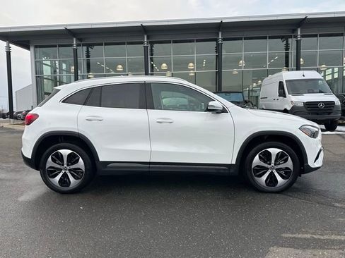 Used 2026 Mercedes-Benz GLA 250 4MATIC image 8