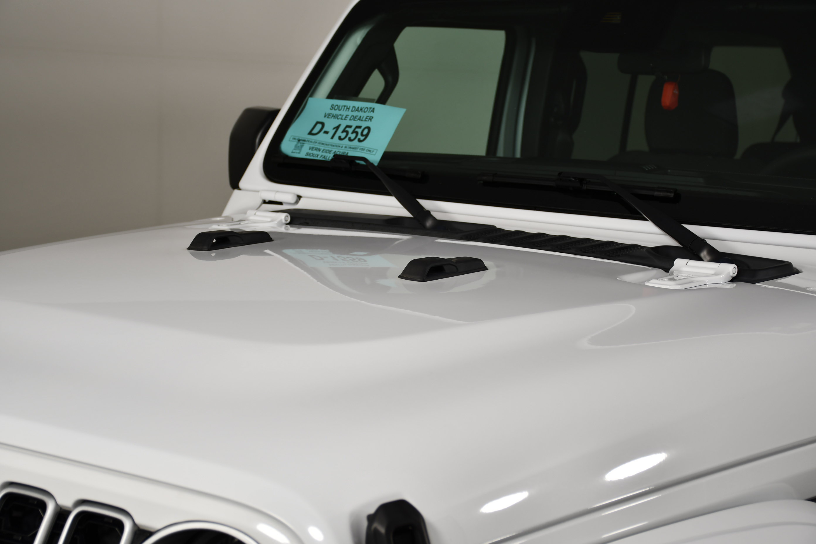 Used 2024 Jeep Wrangler Unlimited Sahara AWD/4WD image 12