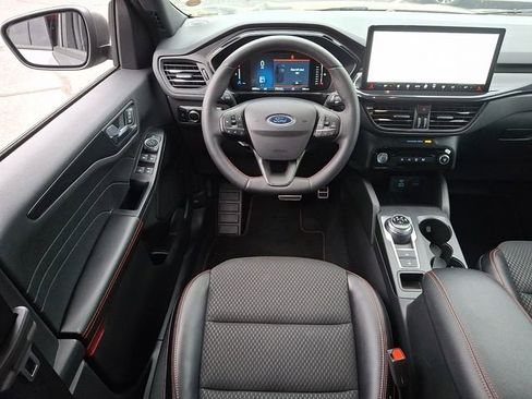 Used 2023 Ford Escape ST-Line w/ Tech Pack #1 AWD/4WD image 11