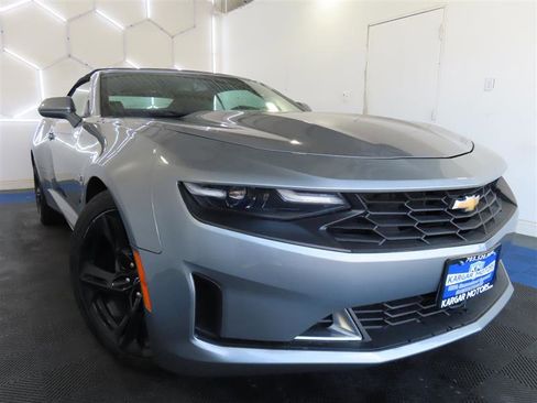 Used 2023 Chevrolet Camaro LT w/ Technology Package image 3