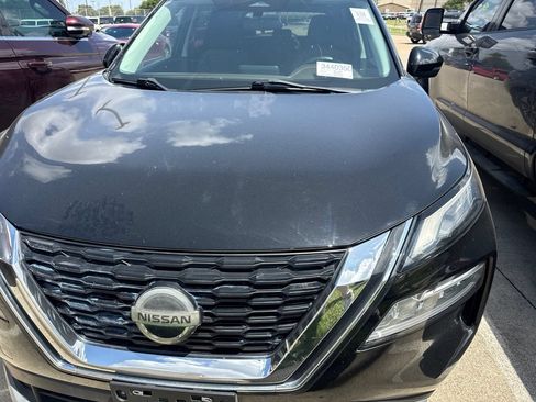 Used 2021 Nissan Rogue SV FWD image 2