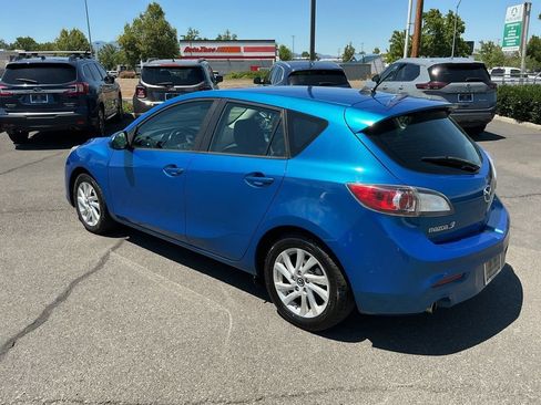 Used 2012 MAZDA MAZDA3 i Grand Touring w/ Tech Pkg FWD image 9