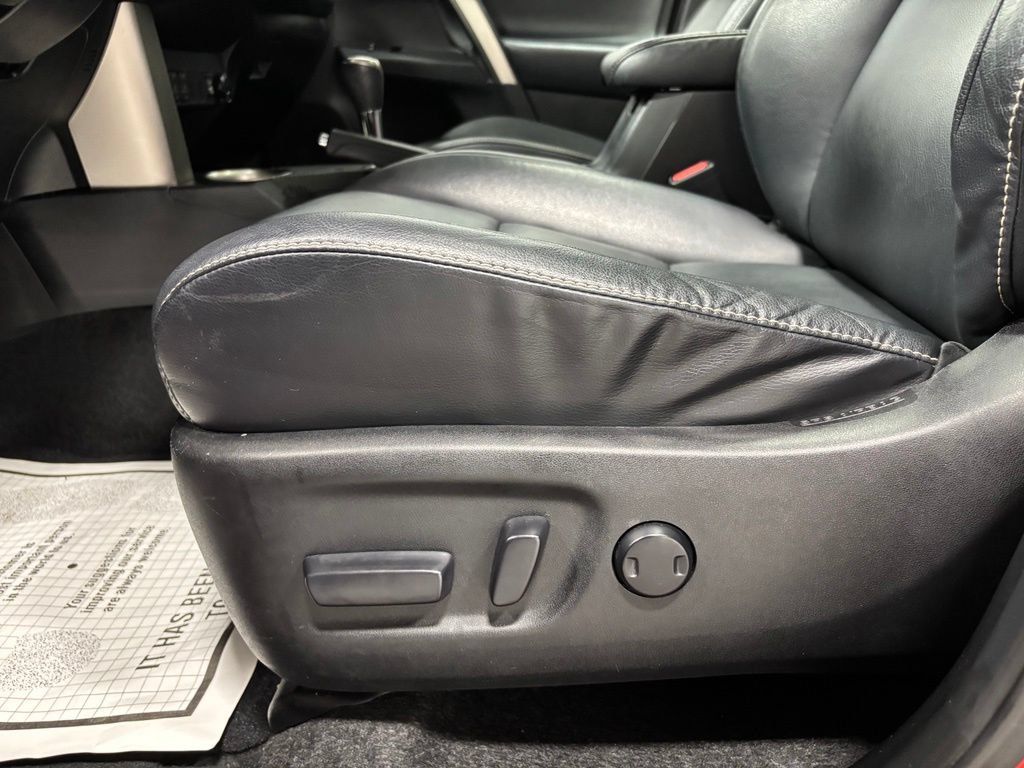 Used 2015 Toyota RAV4 Limited w/ Technology Package AWD/4WD image 12