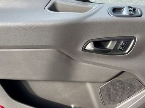 New 2026 Ford Transit 250 148 Medium Roof w/ Load Area Protection Package RWD image 19