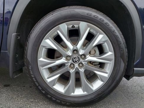 Used 2024 Toyota Highlander Limited AWD/4WD image 15