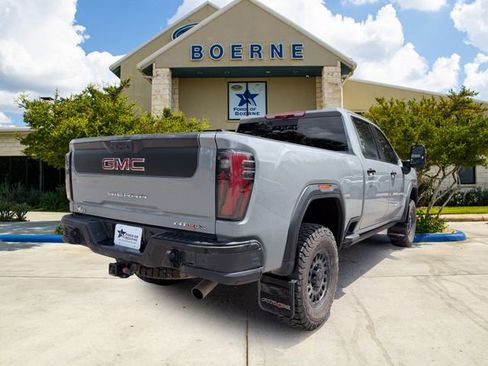 Used 2025 GMC Sierra 2500 AT4X w/ AT4X AEV Edition AWD/4WD image 8