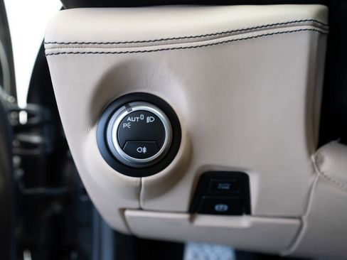 Certified 2018 Ferrari GTC4Lusso image 24