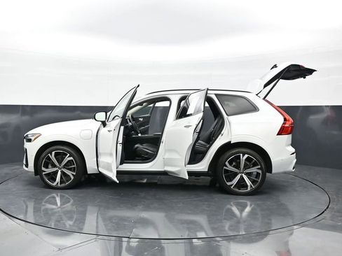 Used 2024 Volvo XC60 T8 Ultimate w/ Climate Package AWD/4WD image 46