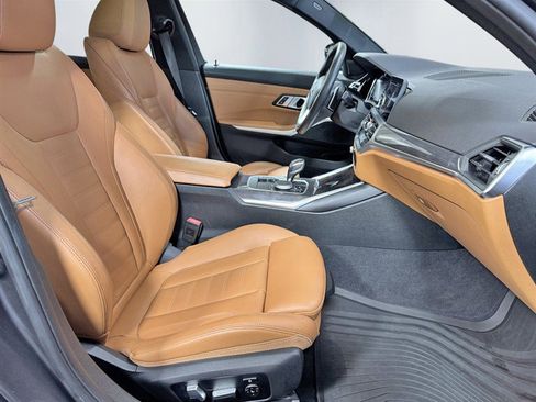 Used 2020 BMW 330i xDrive Sedan w/ Premium Package image 28