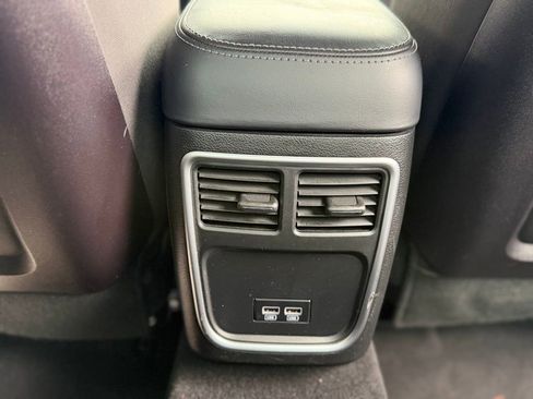 Used 2019 Dodge Charger SXT RWD image 46