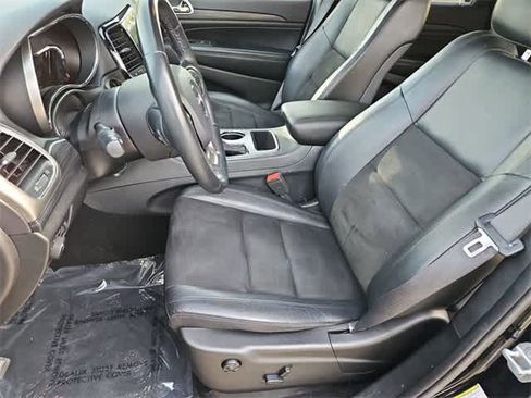 Used 2020 Jeep Grand Cherokee Altitude image 17