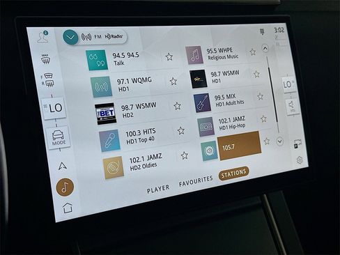 Used 2024 Land Rover Range Rover Velar S image 17