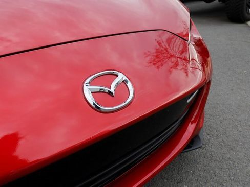 Used 2016 MAZDA MX-5 Miata Sport image 17