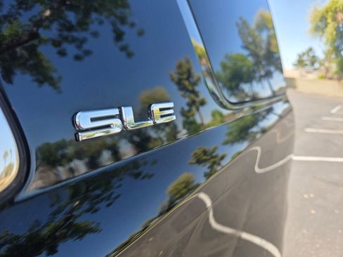 Used 2019 GMC Yukon SLE w/ SLE Value Package image 23