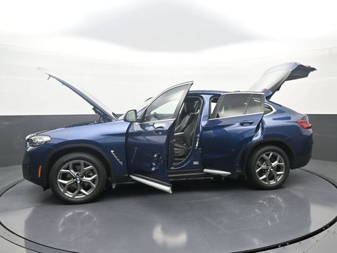 Used 2025 BMW X4 xDrive30i image 40