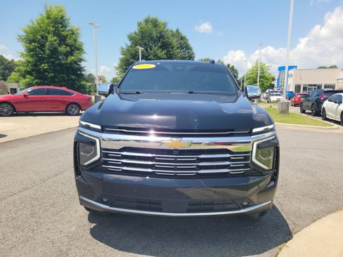 Used 2026 Chevrolet Tahoe Premier w/ Sun And Tow Package AWD/4WD image 8