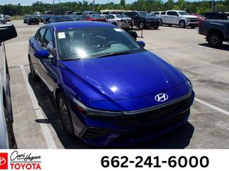 Used 2024 Hyundai Elantra SEL FWD video 1