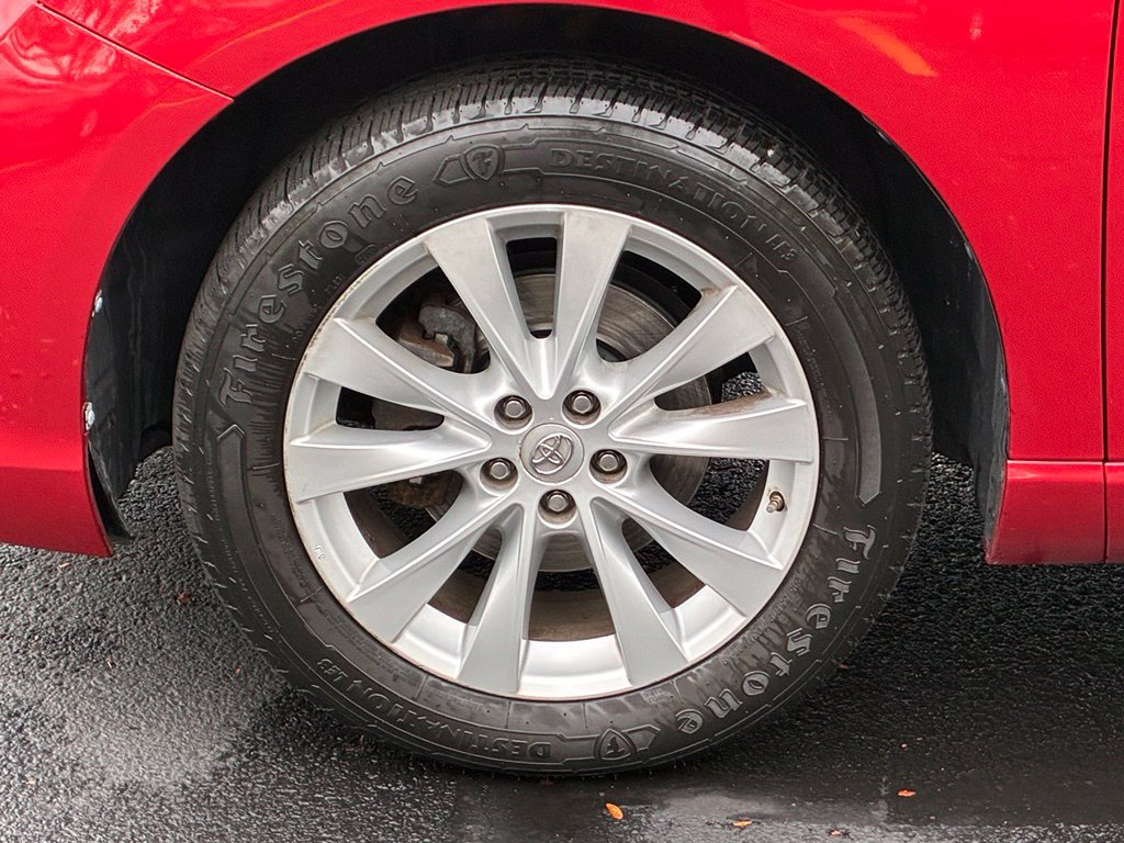 Used 2014 Toyota Venza LE AWD/4WD image 9