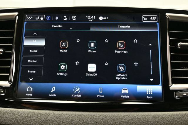 Certified 2024 Chrysler Pacifica Touring-L FWD image 44