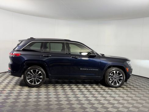 Used 2023 Jeep Grand Cherokee Overland w/ Advanced Protech Group III image 5