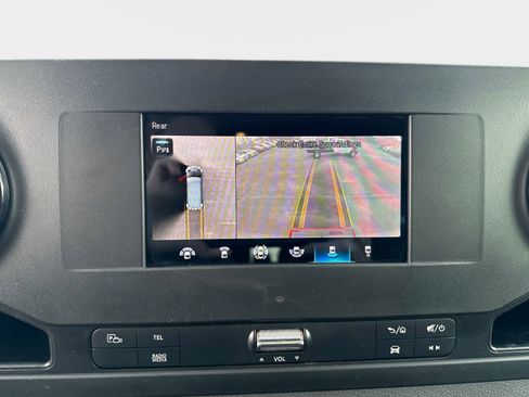 Used 2020 Mercedes-Benz Sprinter 2500 w/ Comfort Plus Package image 22