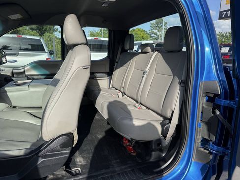 Used 2016 Ford F150 XL w/ Equipment Group 101A Mid RWD image 12