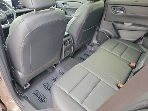 Certified 2024 Nissan Rogue SV w/ SV Premium Package image 9