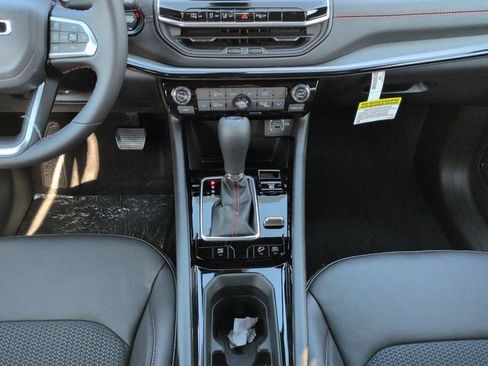 New 2026 Jeep Compass Trailhawk image 18