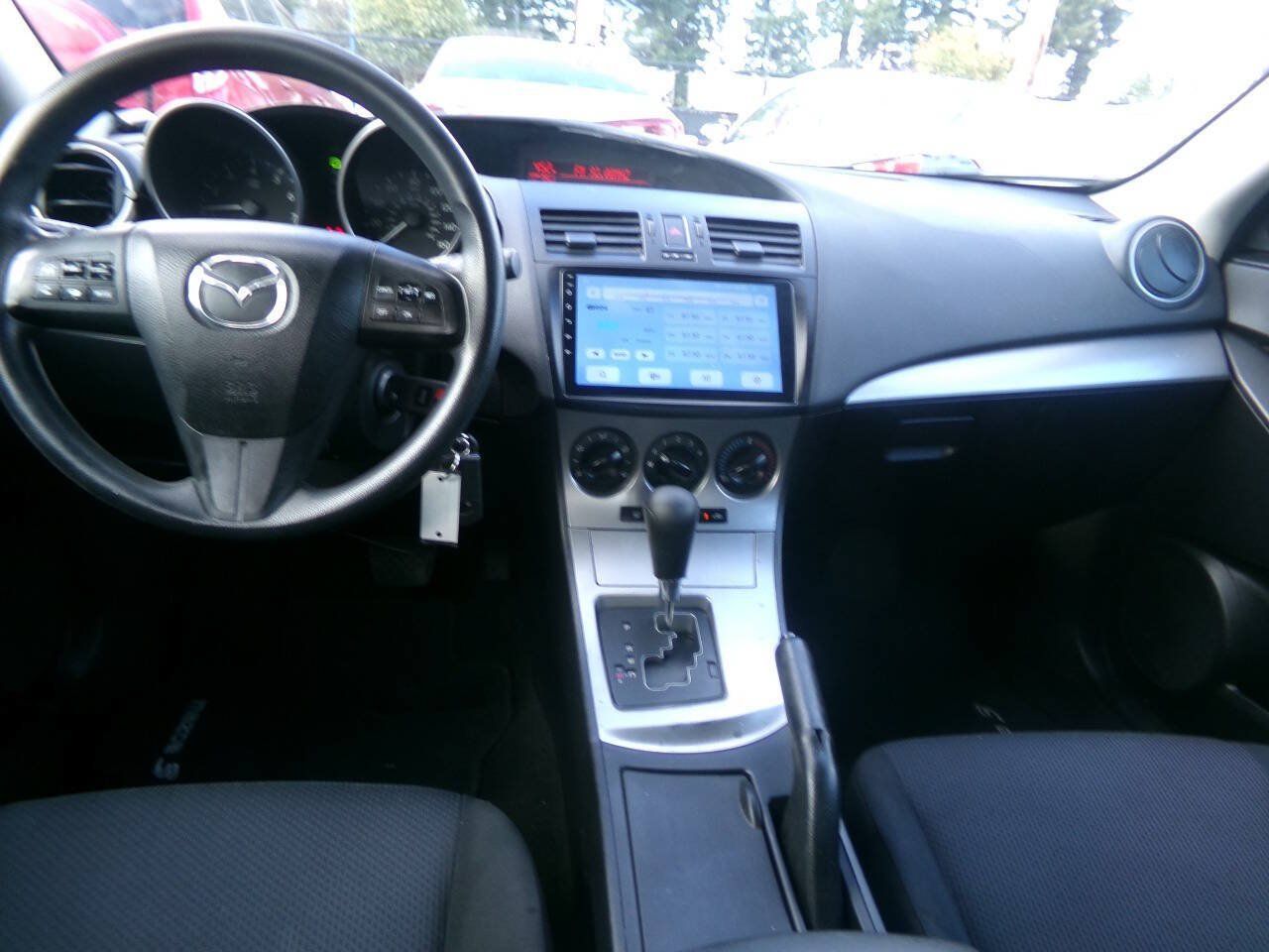 Used 2011 MAZDA MAZDA3 i Touring FWD image 9