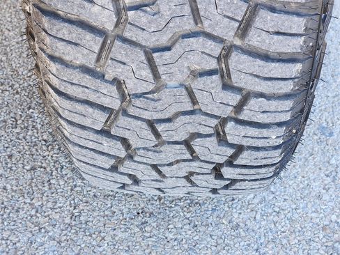 Used 2025 Chevrolet Silverado 1500 LT Trail Boss w/ Convenience Package II image 11