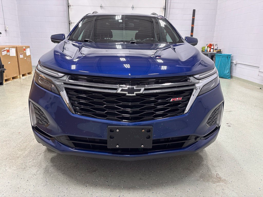 Used 2022 Chevrolet Equinox RS w/ RS Leather Package AWD/4WD image 9