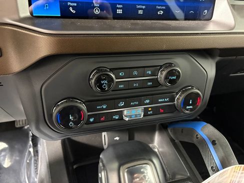 Used 2022 Ford Bronco Outer Banks AWD/4WD image 19