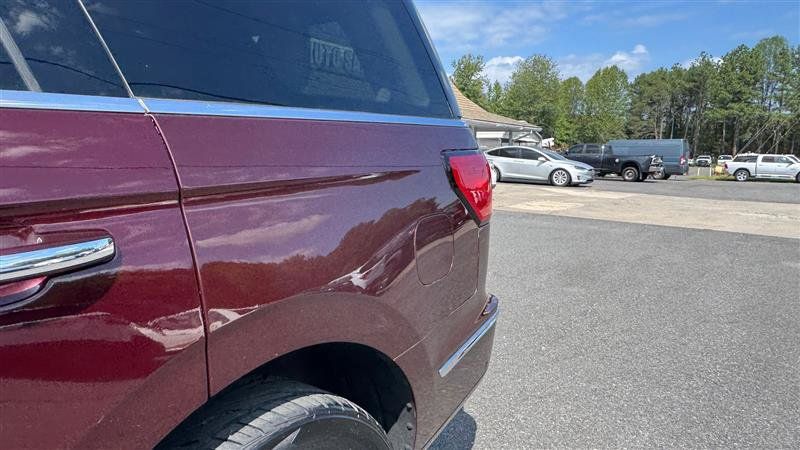 Used 2018 Lincoln Navigator Reserve w/ Technology Package AWD/4WD image 15