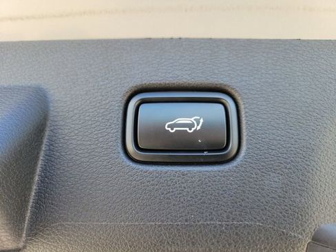 Certified 2024 Kia Sportage X-Line w/ X-Line Premium Package AWD/4WD image 8