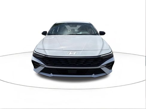 New 2026 Hyundai Elantra SEL Sport FWD image 8