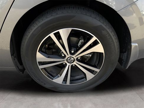 Used 2023 Nissan Sentra SV image 19