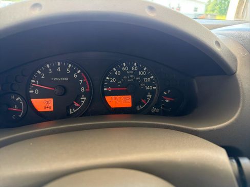 Used 2015 Nissan Frontier SV AWD/4WD image 23
