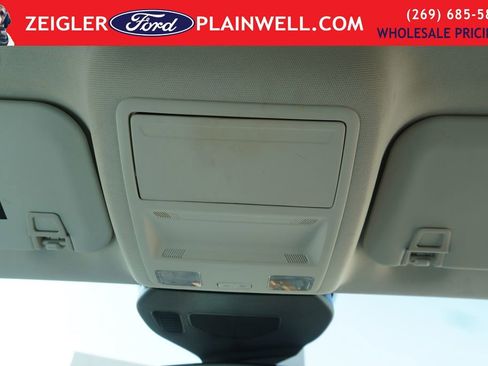 Used 2022 Ford Escape SE w/ Cold Weather Package image 30