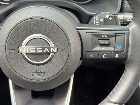 Used 2024 Nissan Rogue SV w/ SV Premium Package FWD image 21