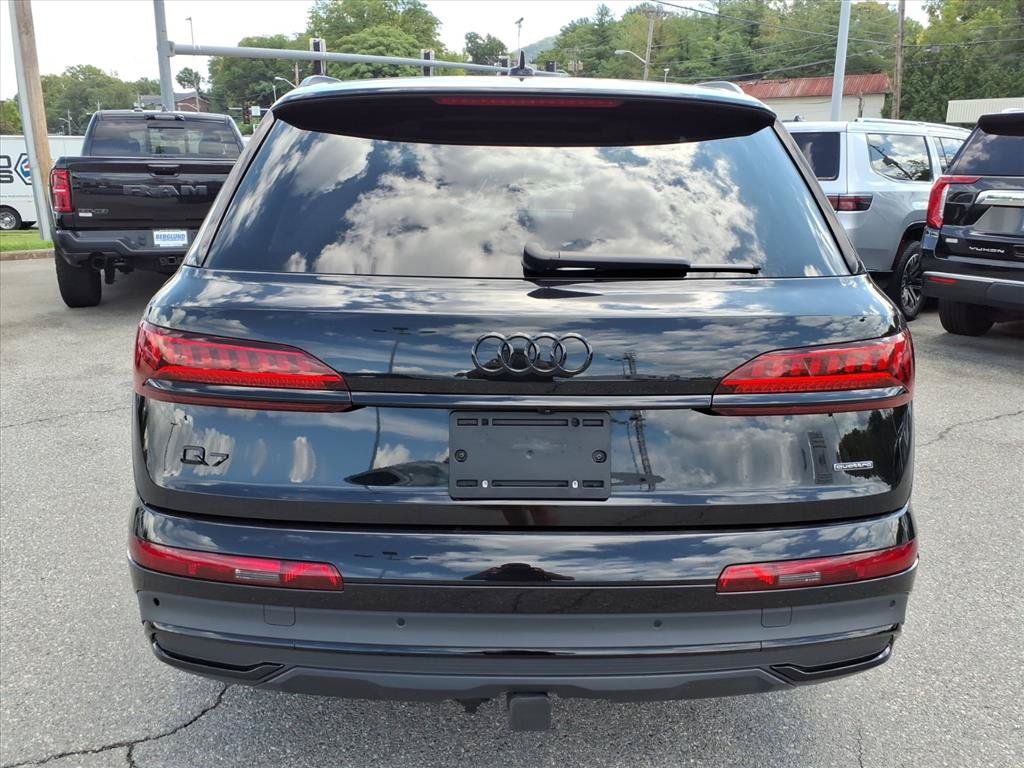 Used 2023 Audi Q7 3.0T Premium Plus AWD/4WD image 5