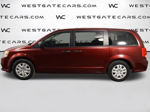 Used 2019 Dodge Grand Caravan SE image 5