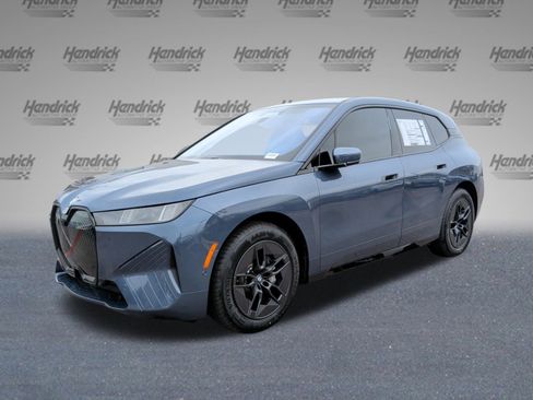 New 2026 BMW iX xDrive45 image 5