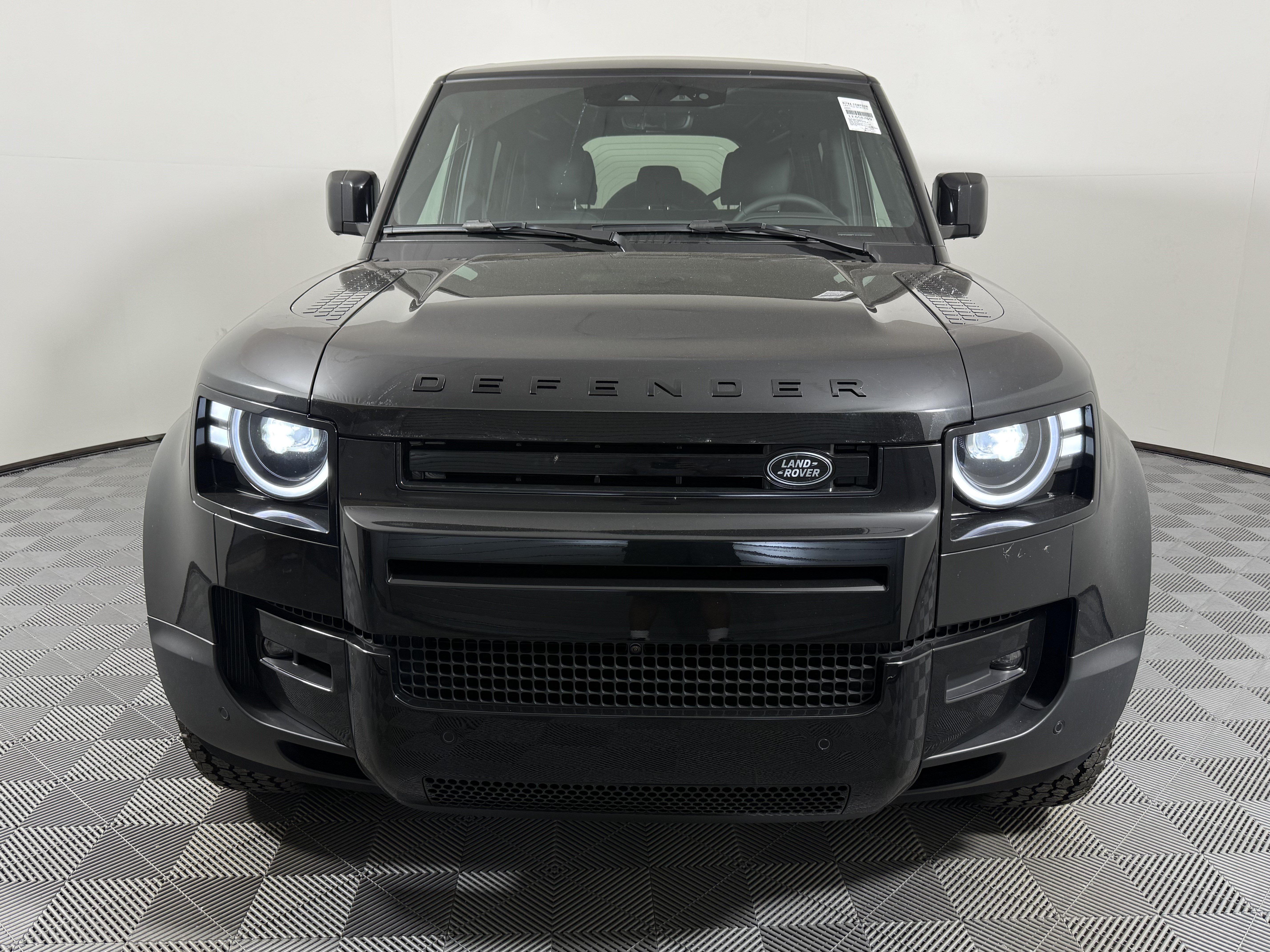 New 2026 Land Rover Defender 110 S AWD/4WD image 10