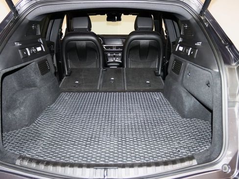 Used 2022 Alfa Romeo Stelvio Ti image 69