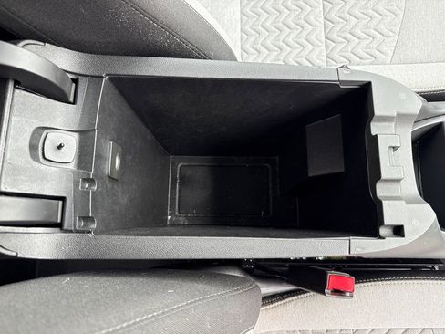 Used 2022 Chevrolet Equinox LT FWD image 15