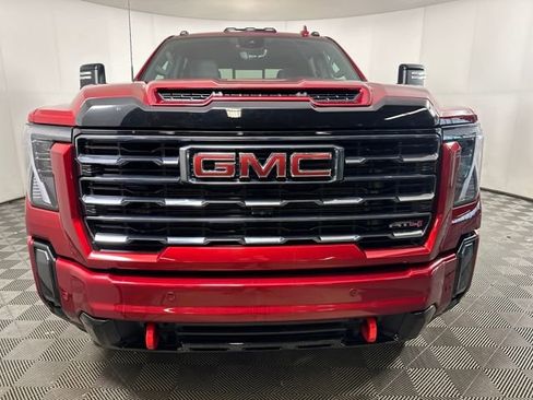 Used 2024 GMC Sierra 2500 AT4 w/ AT4 Premium Plus Package image 8